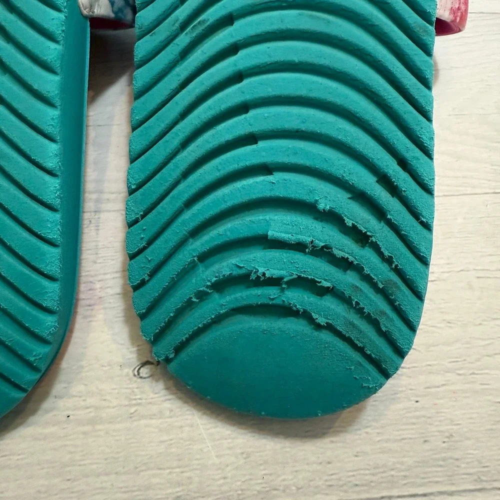 Nike girls pink tie dye slides sandals‎ big kids size 5